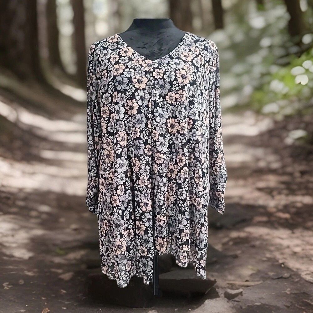 Alfani Women's Dark Floral Print Blouse Size 1x